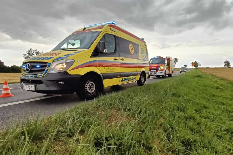 Che Mno Wypadek Na Jedynce Motocyklista Jecha Za Szybko Zdj Cia