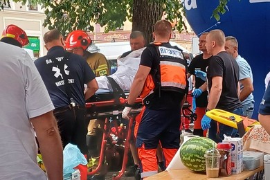 Tragedia na festiwalu KGW w Chełmnie. Kolejne poparzone osoby zabierają karetki [ZDJĘCIA]