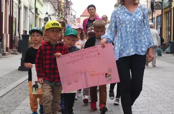 Masz Głos w Chełmnie. Happening przed ratuszem [fot. Agnieszka Waszkiewicz]