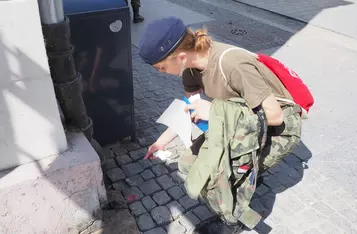 Akcja znakowania psich odchodów na ulicach Chełmna