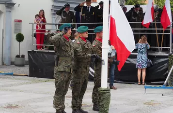 Uroczystości wojskowe na rynku w Chełmnie/ AW