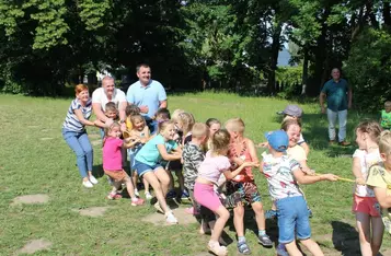 Piknik Rodzinny w przedszkolu w Trzebczu Szlacheckim/ fot. Jakub Beszczyński