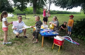 Piknik Rodzinny w przedszkolu w Trzebczu Szlacheckim/ fot. Jakub Beszczyński