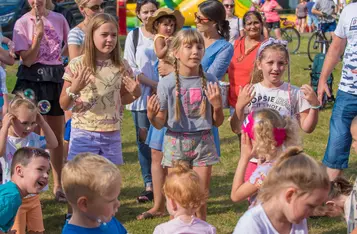 Dzień Kolorów Holi i Festiwal Baniek Mydlanych w Chełmnie/ fot. PITREX