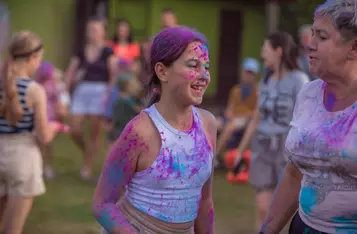 Dzień Kolorów Holi i Festiwal Baniek Mydlanych w Chełmnie/ fot. PITREX