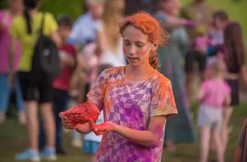 Dzień Kolorów Holi i Festiwal Baniek Mydlanych w Chełmnie/ fot. PITREX