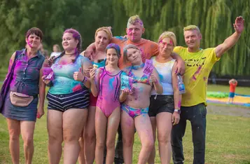 Dzień Kolorów Holi i Festiwal Baniek Mydlanych w Chełmnie/ fot. PITREX