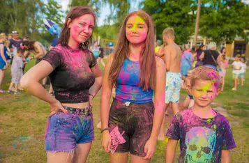 Dzień Kolorów Holi i Festiwal Baniek Mydlanych w Chełmnie/ fot. PITREX