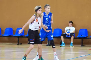 Mecz ŚKK Świecie kontra SKK Basket Włocławek na hali widowiskowo-sportowej w Świeciu/ Fot. AW