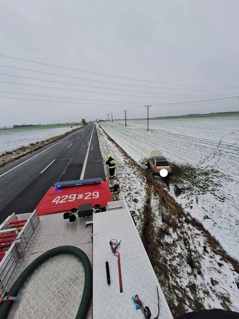 Dwa samochody osobowe zderzyły się w wigilię na 