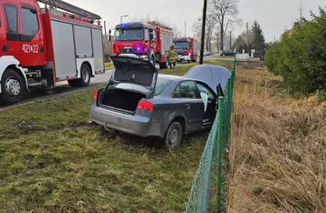 Dwa auta osobowe zderzyły się na ul. Łunawskiej w Chełmnie/ Fot. KP PSP Chełmno