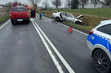 Wypadek na drodze krajowej nr 55 w Stolnie/ Fot. KP PSP Chełmno