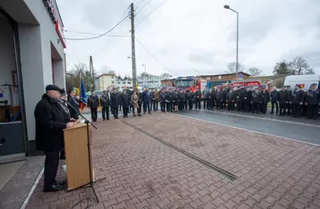 Otwarcie remizy w Unisławiu fot. Mikołaj Kuras dla UMWKP