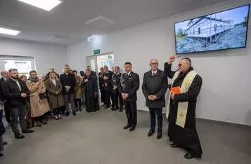 Otwarcie remizy w Unisławiu fot. Mikołaj Kuras dla UMWKP