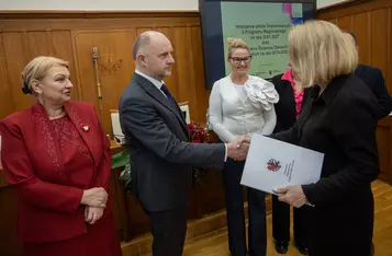 Wręczenie umów FeDKP i PROW, fot. Mikołaj Kuras dla UMWKP