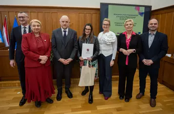 Wręczenie umów FeDKP i PROW, fot. Mikołaj Kuras dla UMWKP