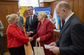 Wręczenie umów FeDKP i PROW, fot. Mikołaj Kuras dla UMWKP