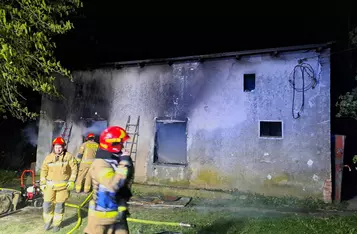 Pożar domu pod Chełmnem wybuchł w nocy/ Fot. KP PSP Chełmno