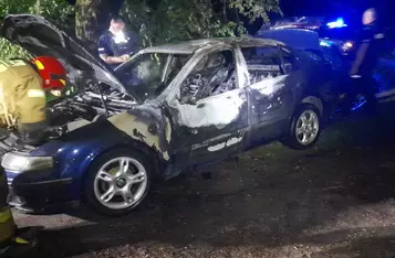 Pożar samochodu w Grubnie pod Chełmnem/ Fot. KP PSP Chełmno