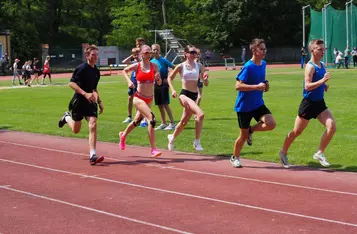 Międzyszkolne Zawody Lekkoatletyczne w Chełmnie. Memoriał Jana Kensika/ Fot. AW