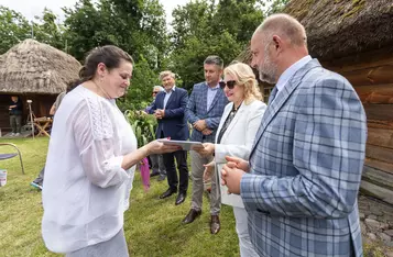 Nagrody dla muzealników. / Fot. Szymon Zdziebło tarantoga.pl dla UMWKP