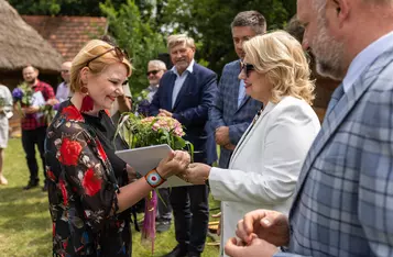 Nagrody dla muzealników. / Fot. Szymon Zdziebło tarantoga.pl dla UMWKP