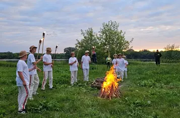 Noc Świętojańska nad Wisłą w Bieńkówce w gminie Chełmno/ Fot. Bartosz Kubacki