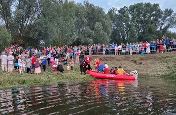 Noc Świętojańska nad Wisłą w Bieńkówce w gminie Chełmno/ Fot. Bartosz Kubacki