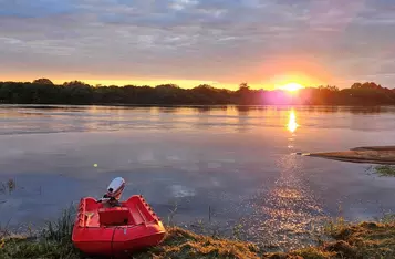 Noc Świętojańska nad Wisłą w Bieńkówce w gminie Chełmno/ Fot. Bartosz Kubacki