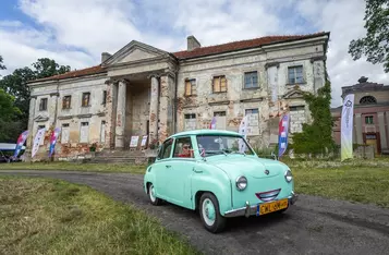 Piknik na rozpoczęcie wakacji w Nawrze, fot. Szymon Zdziebło, tarantoga.pl dla UMWKP