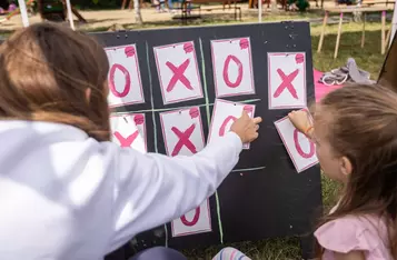 Piknik europejski w Łubiance, fot. Szymon Zdziebło, tarantoga.pl dla UMWKP
