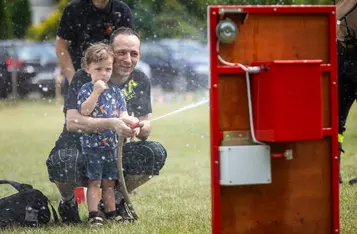Piknik europejski w Łubiance, fot. Szymon Zdziebło, tarantoga.pl dla UMWKP