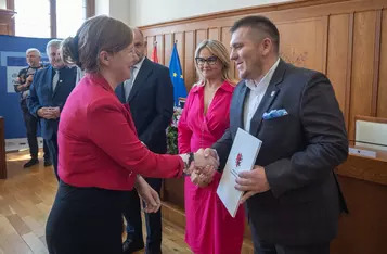 Ceremonia wręczenia umów, fot. Mikołaj Kuras dla UMWKP