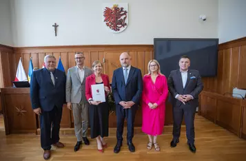 Ceremonia wręczenia umów, fot. Mikołaj Kuras dla UMWKP