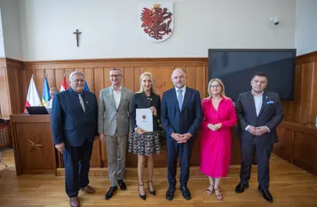 Ceremonia wręczenia umów, fot. Mikołaj Kuras dla UMWKP