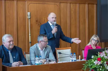 Ceremonia wręczenia umów, fot. Mikołaj Kuras dla UMWKP