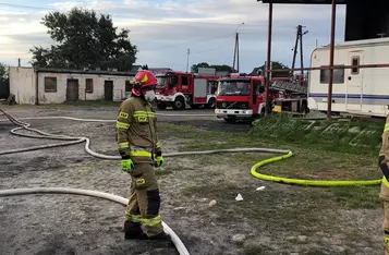 Pod Chełmnem spalił się warsztat samochodowy/ Fot. KP PSP Chełmno