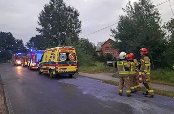 Pod Chełmnem dachowało bmw/ Fot. KP PSP Chełmno