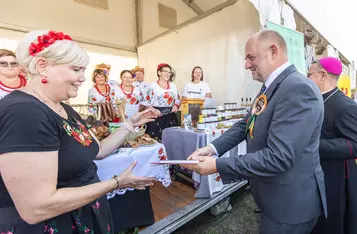 Dożynki wojewódzkie w Grudziądzu, fot. Szymon Zdziebło/tarantoga.pl dla UMWKP