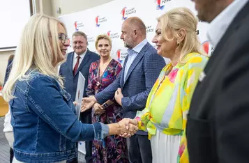 Ceremonia wręczenia umów FEdKP i PROW, fot. Szymon Zdziebło/tarantoga dla UMWKP