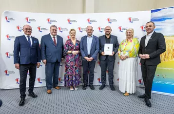 Ceremonia wręczenia umów FEdKP i PROW, fot. Szymon Zdziebło/tarantoga dla UMWKP