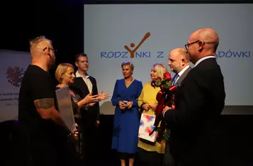 Gala wręczenia nagród w konkursie „Rodzynki z pozarządówki”, fot. Mikołaj Kuras dla UMWKP