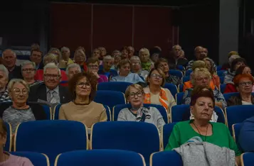 Złoty Jesienny Liść w Chełmnie. Seniorzy wychodzą na scenę