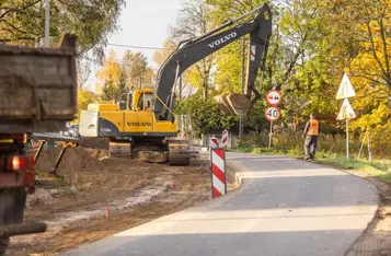 Modernizacja drogi wojewódzkiej nr 657 w Nowej Wsi, fot. Szymon Zdziebło/tarantoga.pl dla UMWKP