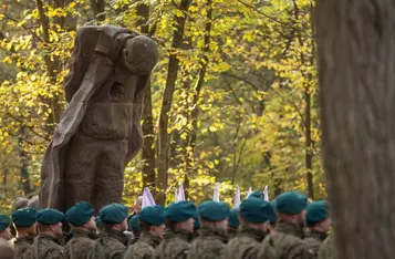 Uroczystości 85. rocznicy pierwszych straceń na Barbarce, fot. Szymon Zdziebło, tarantoga.pl dla UMWKP