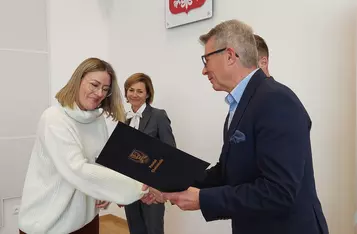 Studenci z Chełmna i okolic ze stypendiami starosty chełmińskiego/ Starostwo Powiatowe w Chełmnie