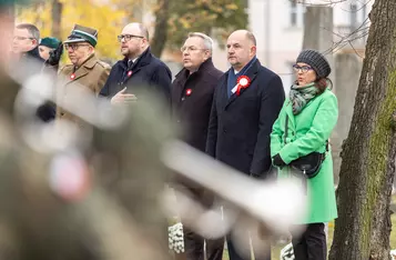 Narodowe Święto Niepodległości\Toruńskie obchody, fot. Szymon Zdziebło tarantoga.pl dla UMWKP