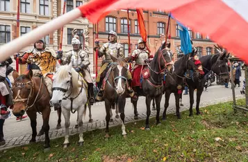 Narodowe Święto Niepodległości\Toruńskie obchody, fot. Szymon Zdziebło tarantoga.pl dla UMWKP