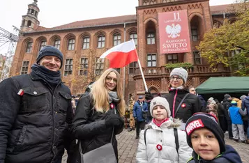 Narodowe Święto Niepodległości\Toruńskie obchody, fot. Szymon Zdziebło tarantoga.pl dla UMWKP