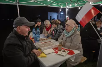 Narodowe Święto Niepodległości\Piknik z okazji Dnia Niepodległości w Brukach Unisławskich, fot. Mikołaj Kuras dla UMWKP